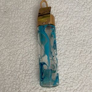 GLASS WATER BOTTLE